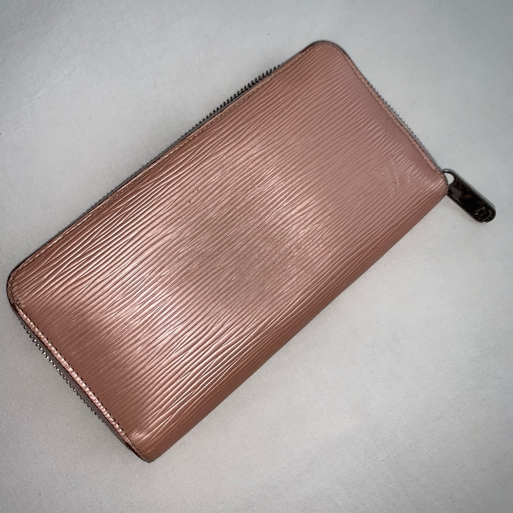 Louis Vuitton Epi Zippy Wallet
